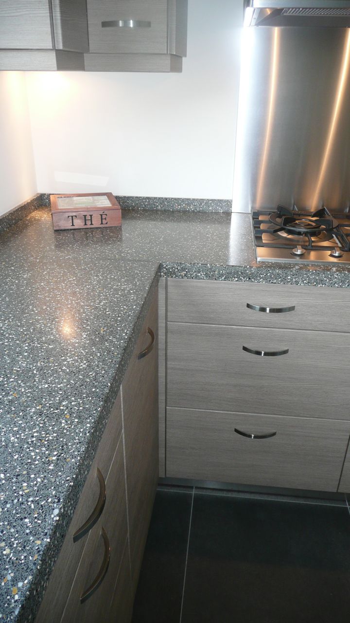Jaap raat interieurbouw exclusieve keukens Keuken zwart geel